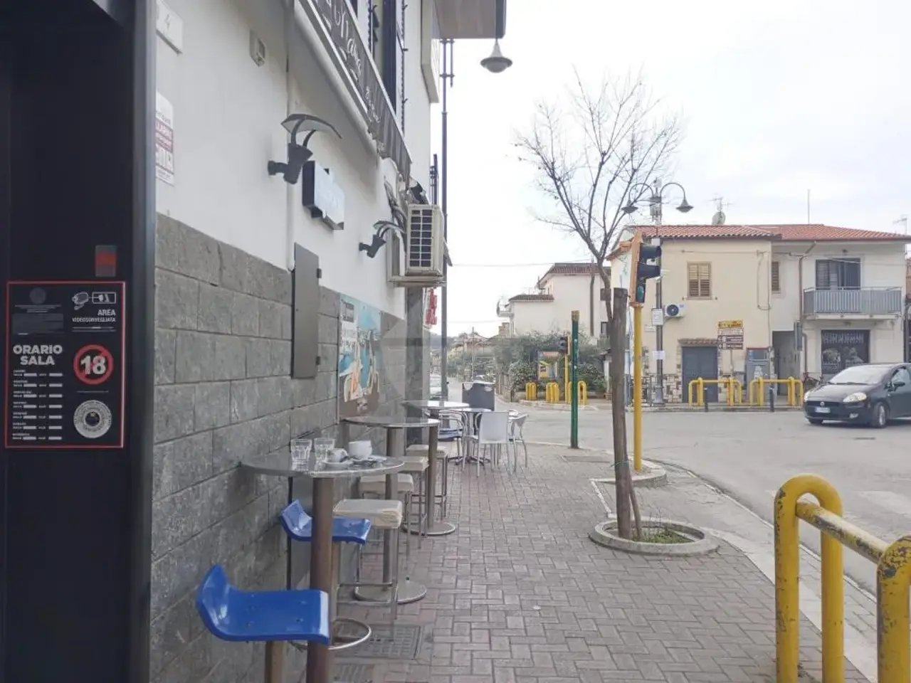 Negozio in Locale-Commerciale-, Minturno, {3} - Foto 2