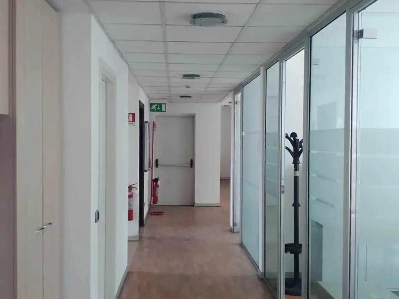 Esercizio commerciale in Via Cantore Gen., Sesto San Giovanni, {3} - Foto 1
