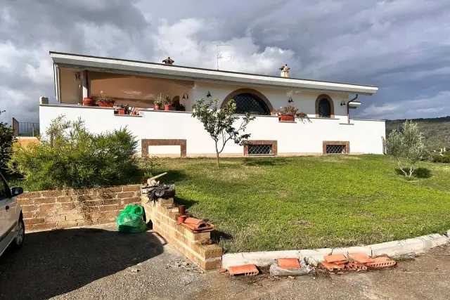 Mansion in Via di Gricciano, Cerveteri - Photo 1