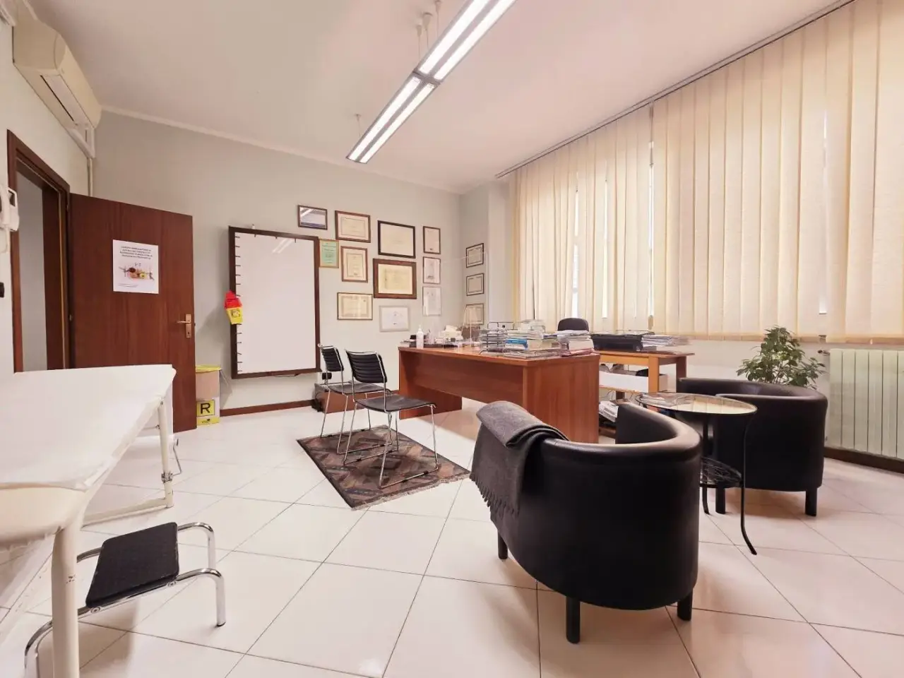 Studio in Vicolo Gomma 8, Rimini, {3} - Foto 1