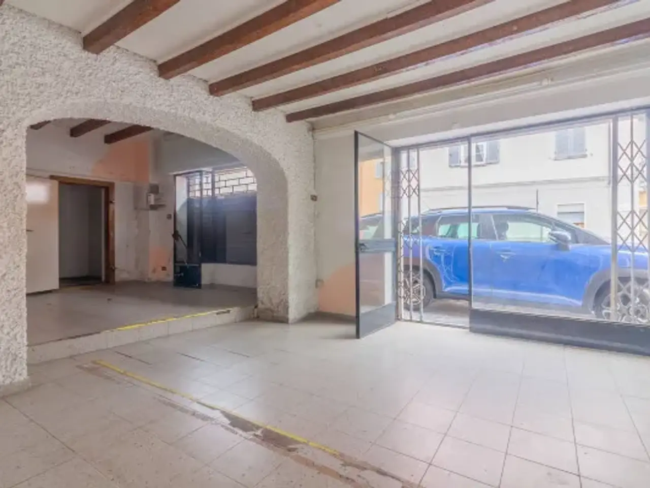 Negozio in Viale Combattenti, Mandello Del Lario, {3} - Foto 1