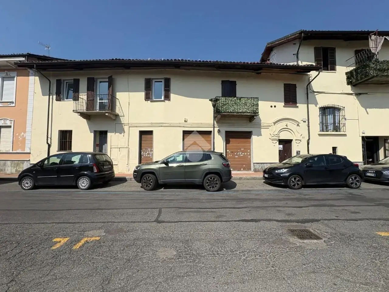 Negozio in Via G. Guibert 32, Caselle Torinese, {3} - Foto 1