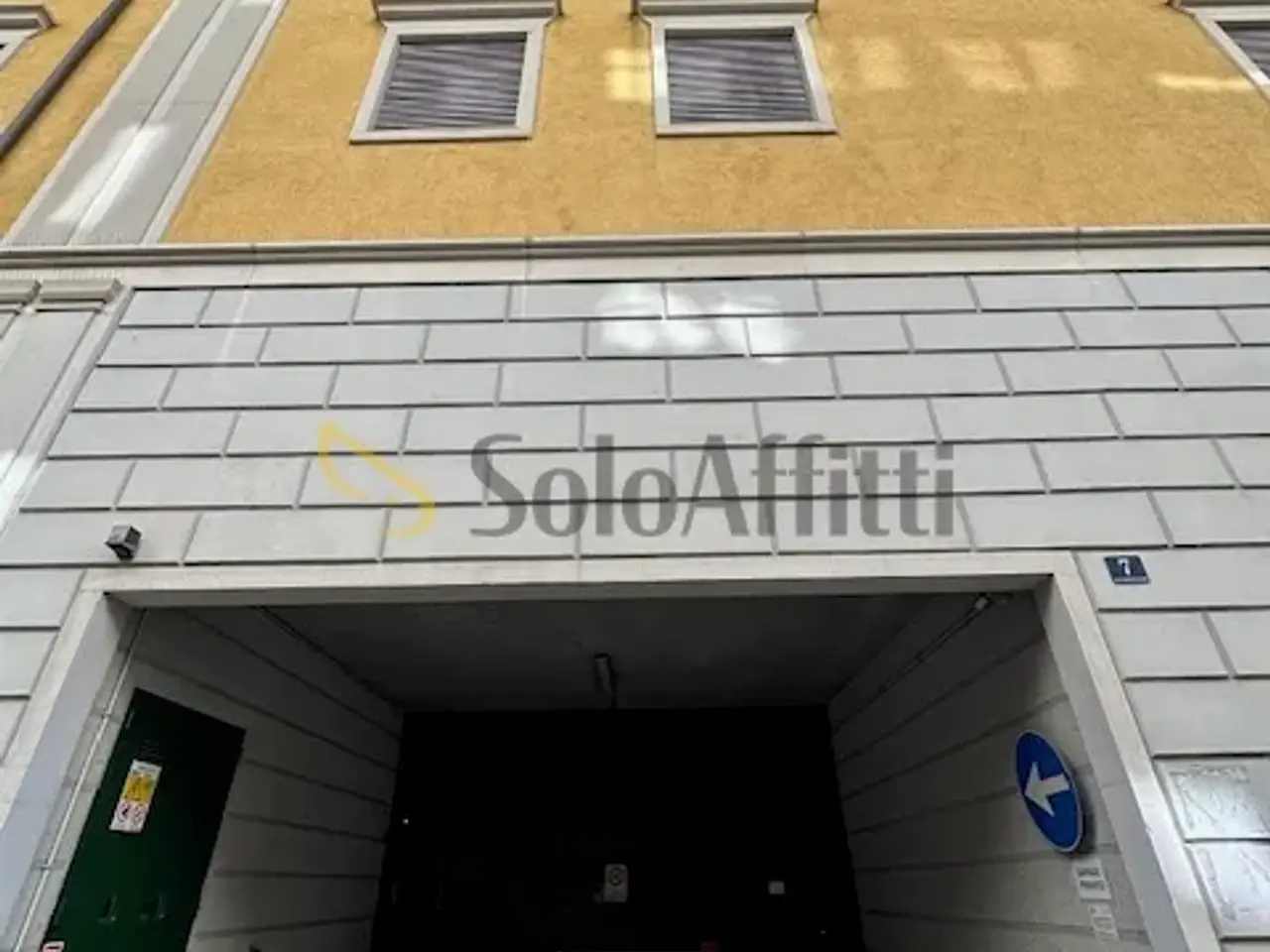 Parcheggio chiuso in Via San Francesco 7/9, Trieste, {3} - Foto 2