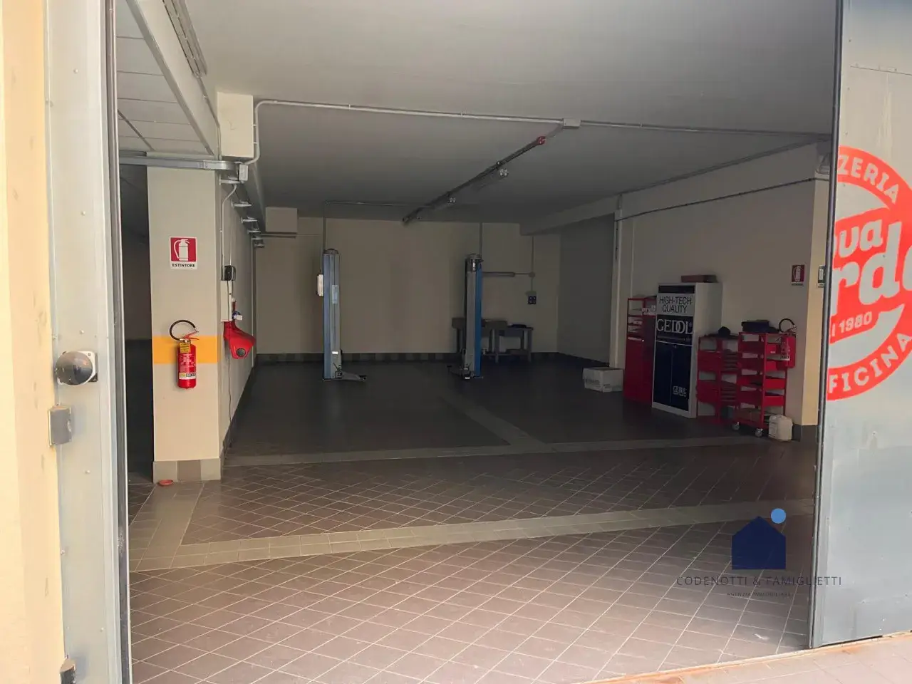 Esercizio commerciale in Via Scipio Slataper, 5, Brescia, {3} - Foto 2