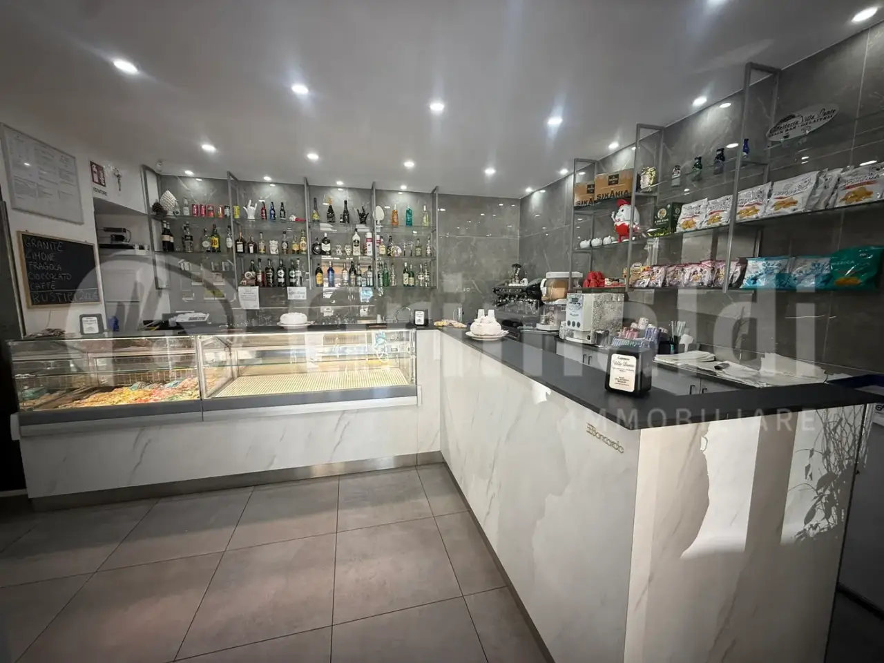Bar in Piazza Dante Alighieri 44, Messina, {3} - Foto 2