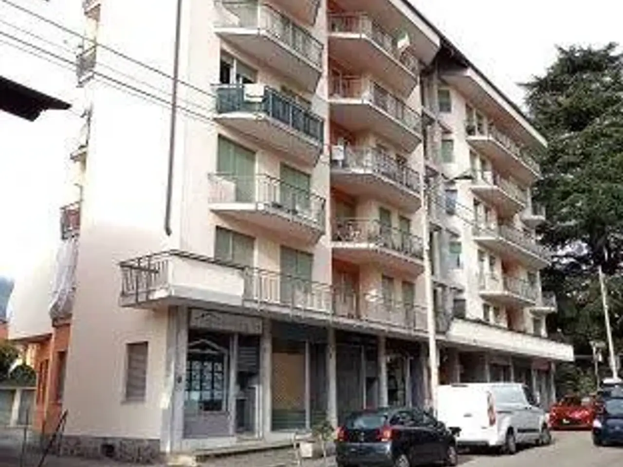 Locale commerciale in Via Cavalieri di Vittorio Veneto 87 Andorno Micca, Andorno Micca, {3} - Foto 1