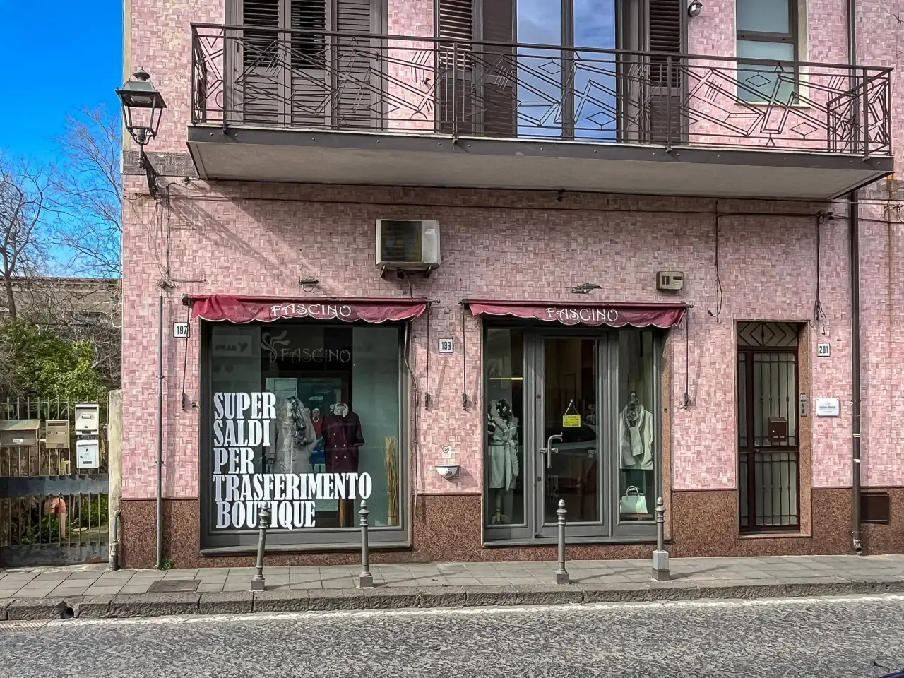 Negozio in Via Giuseppe Garibaldi 157, Viagrande, {3} - Foto 1