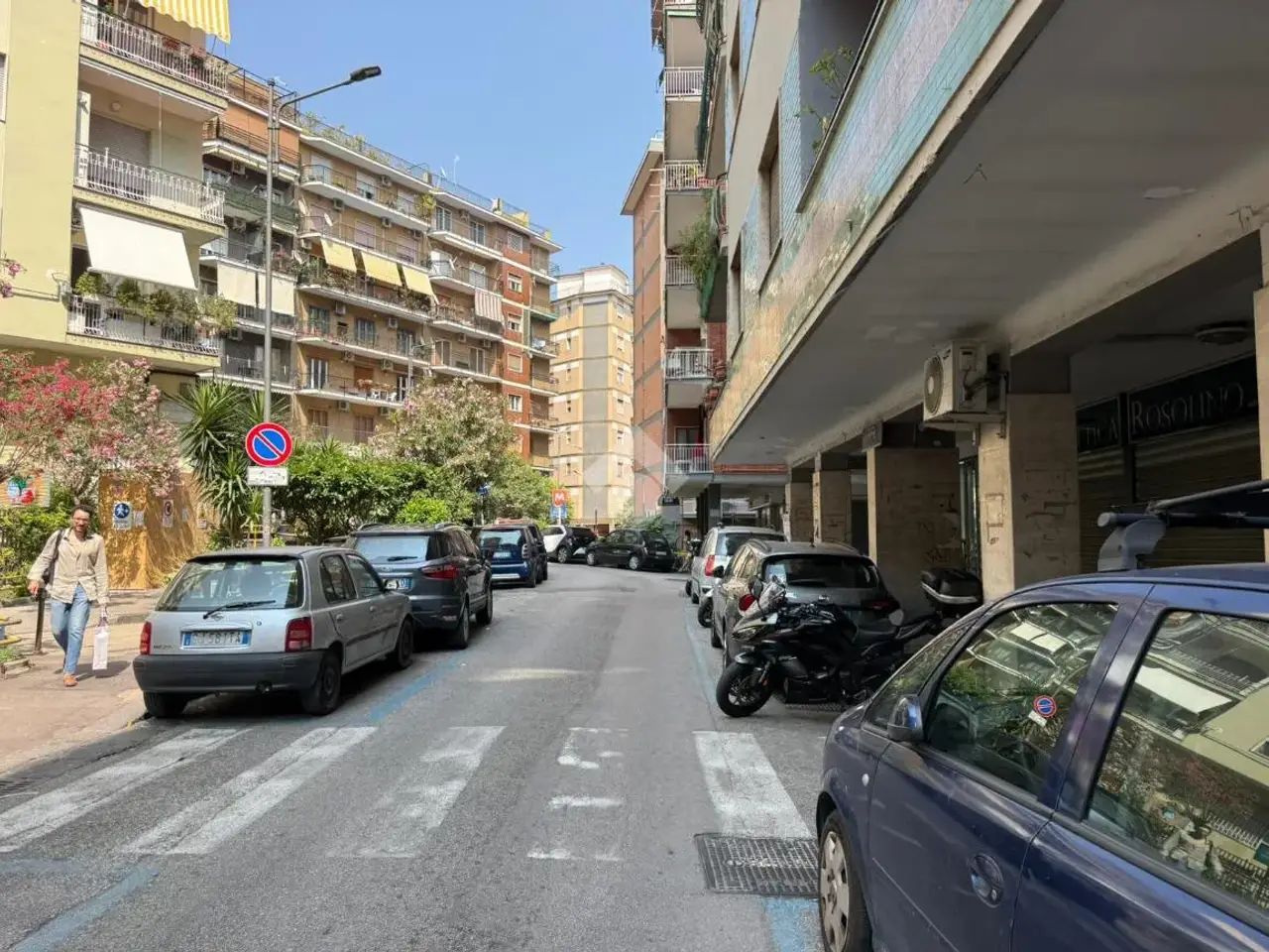 Negozio in Via Pasquale del Torto 35, Napoli, {3} - Foto 1