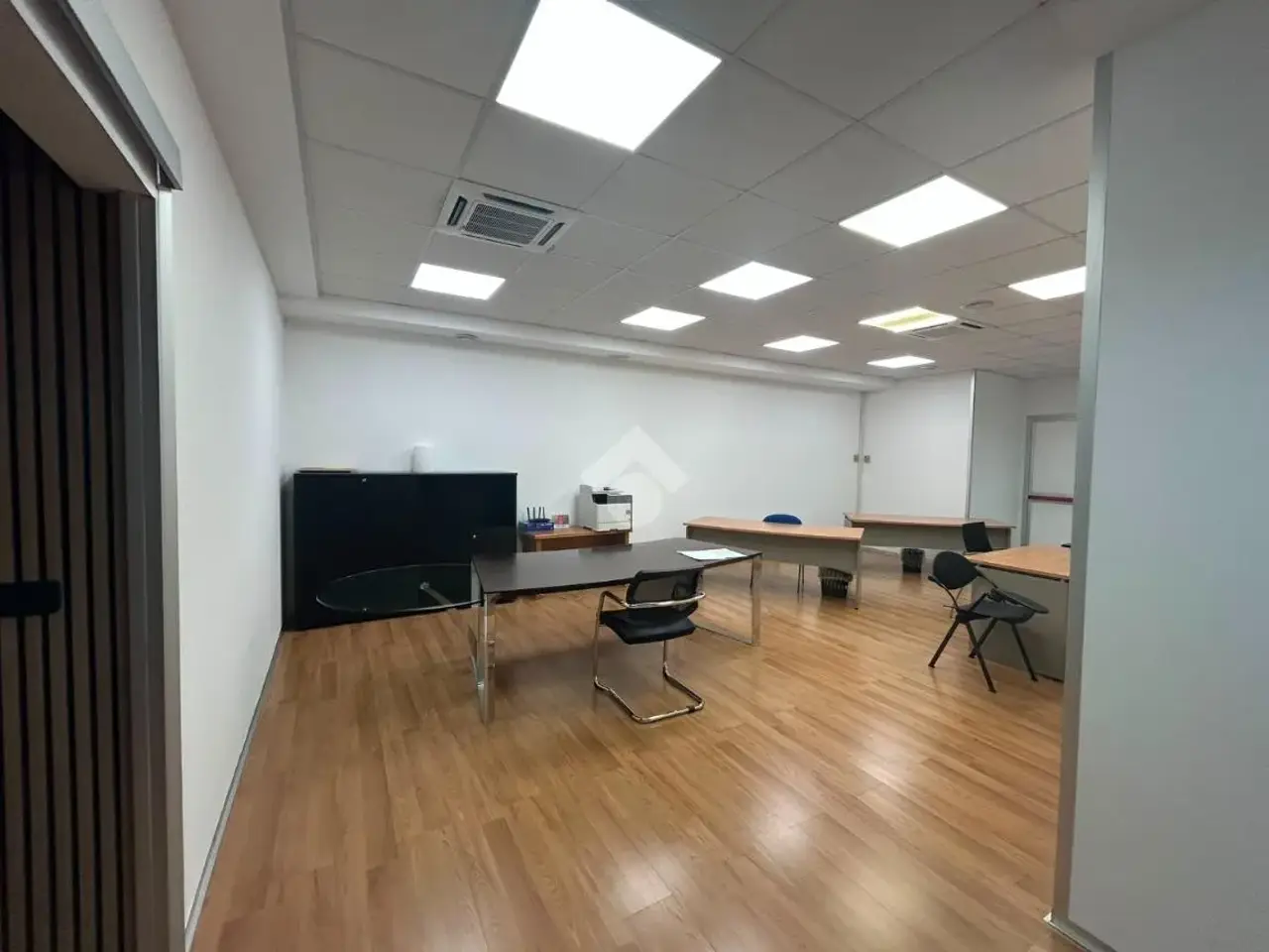 Ufficio in Via delle Margherite 121, Aprilia, {3} - Foto 1