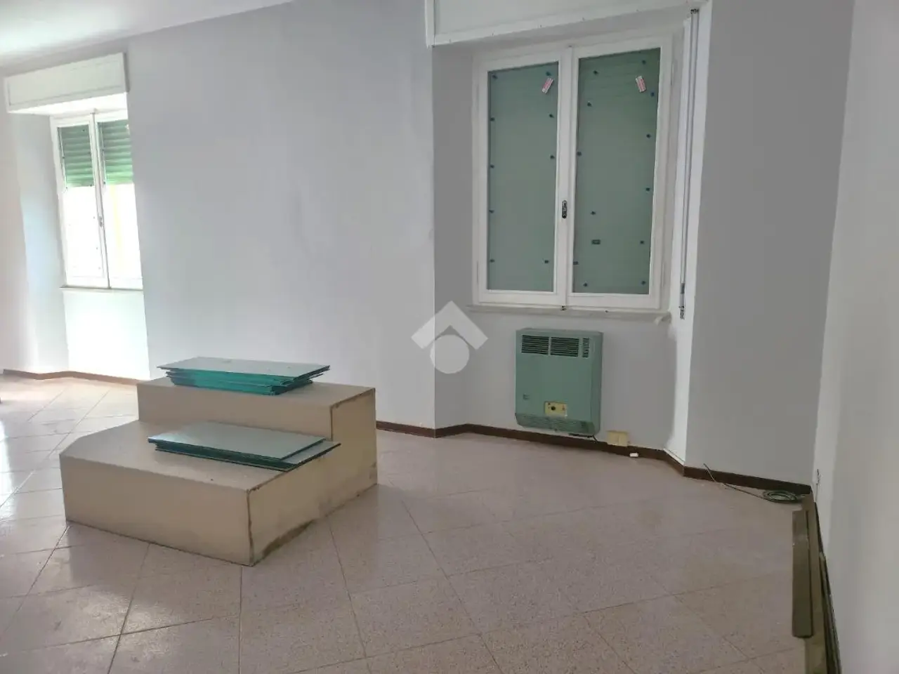 Negozio in Via Roma 11, Lesignano De' Bagni, {3} - Foto 2