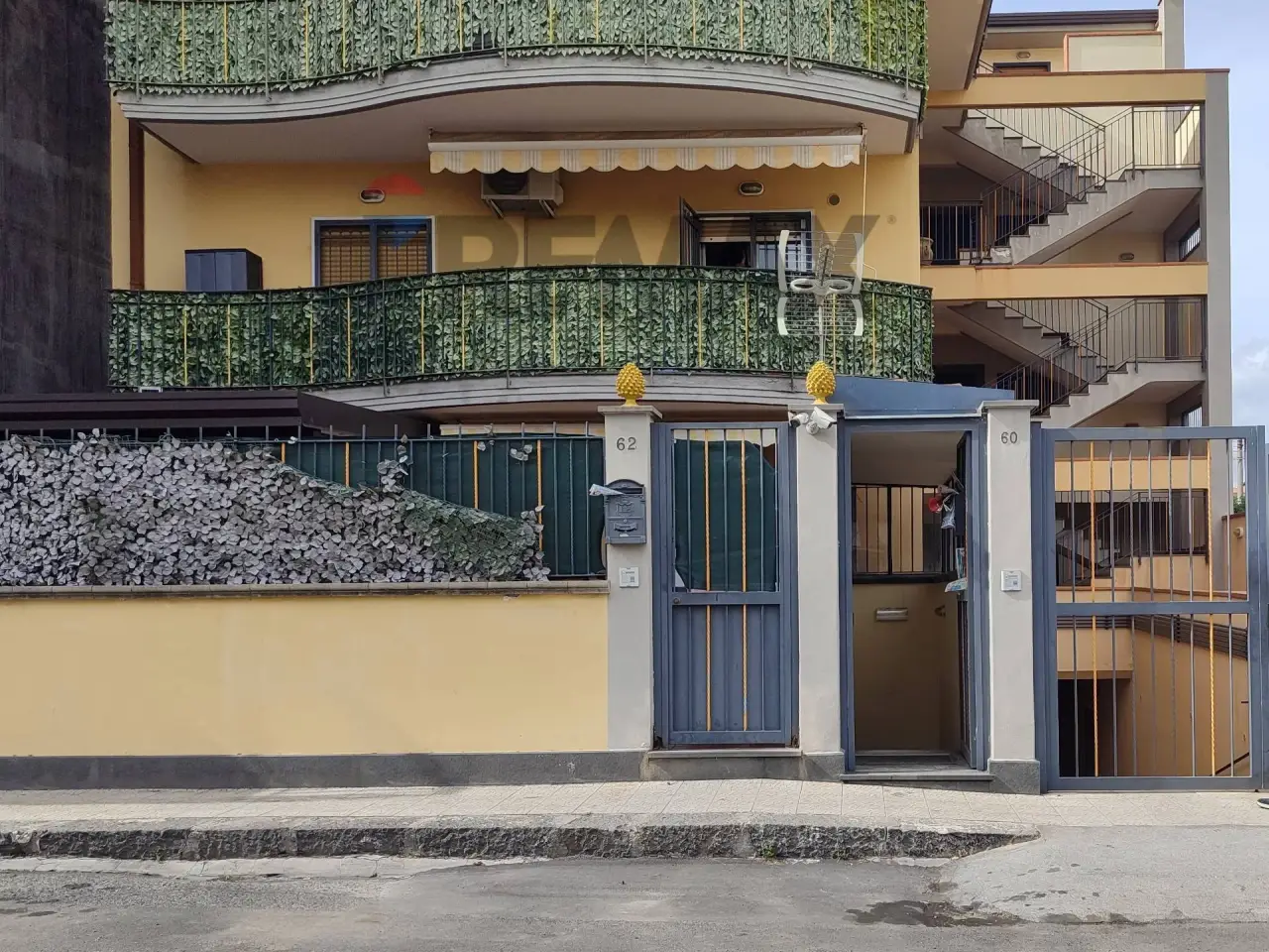 Magazzino in Via Martiri di Via Fani 58, Misterbianco, {3} - Foto 1