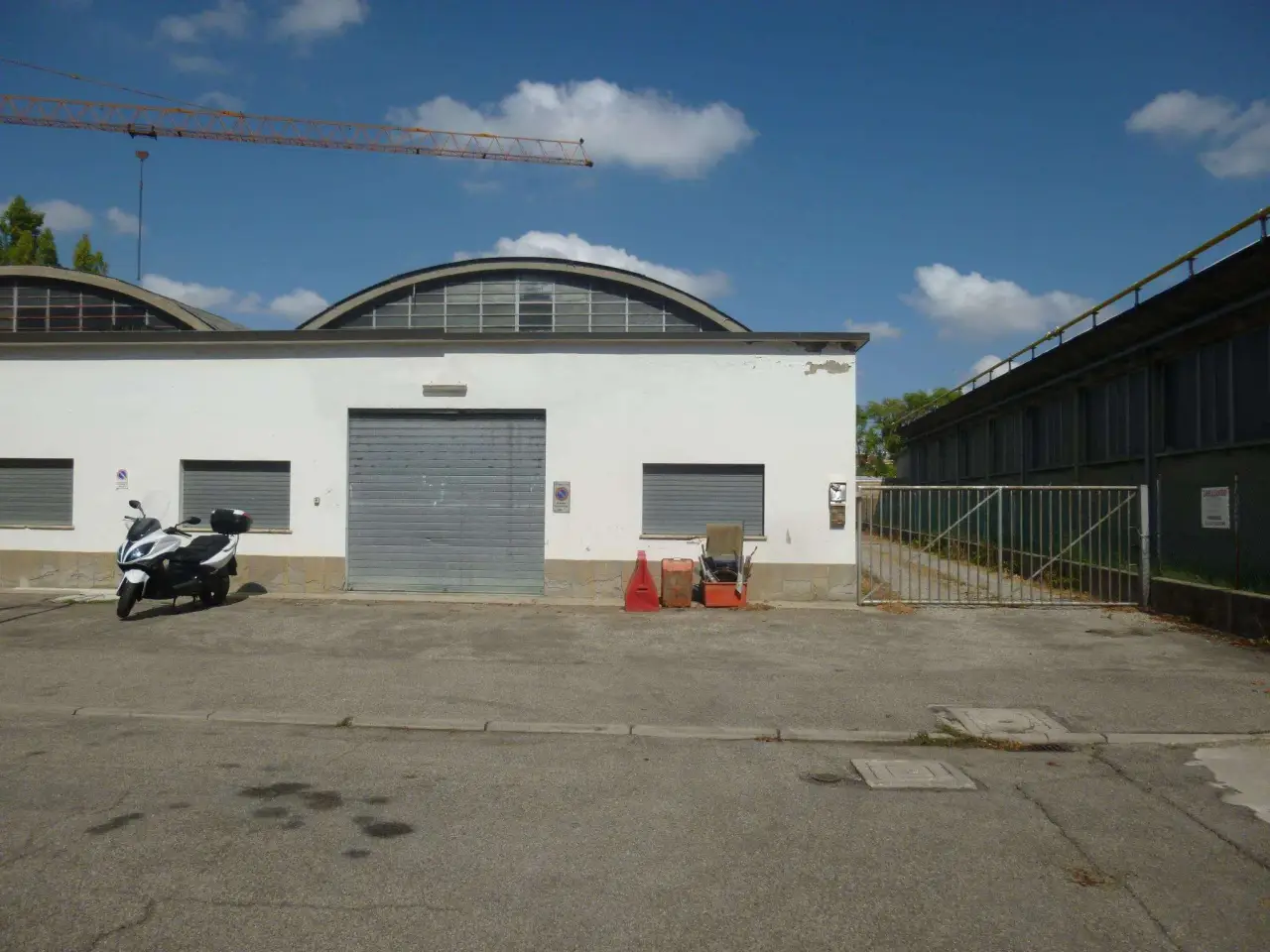 Palazzina commerciale in Via Simone Vesi, Forli', {3} - Foto 1