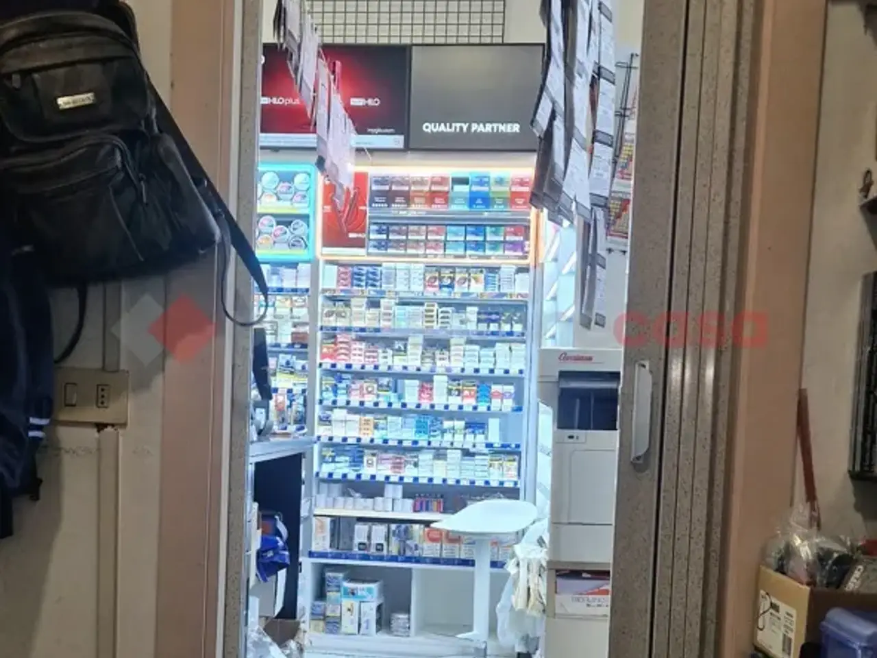 Esercizio commerciale in Via Oberdan 73r, Genova, {3} - Foto 2