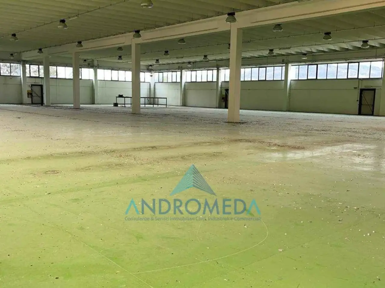 Palazzina commerciale in , Giove, {3} - Foto 1