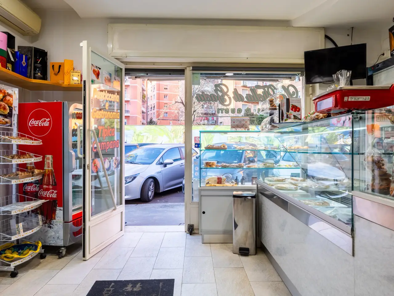 Negozio in Via di Santa Maria Goretti 25, Roma, {3} - Foto 2