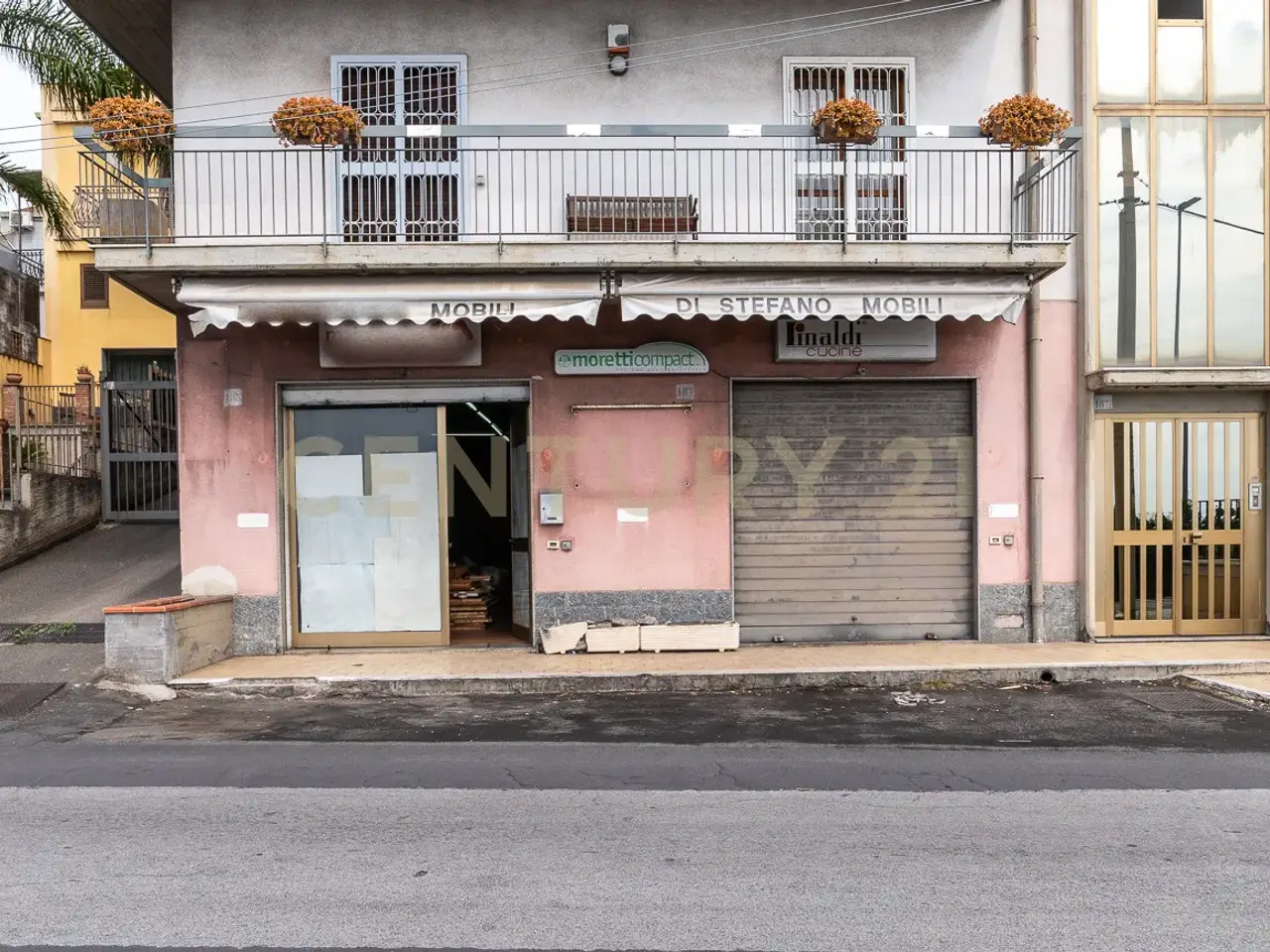 Palazzina commerciale in Via Tripoli 185, Aci Castello, {3} - Foto 2