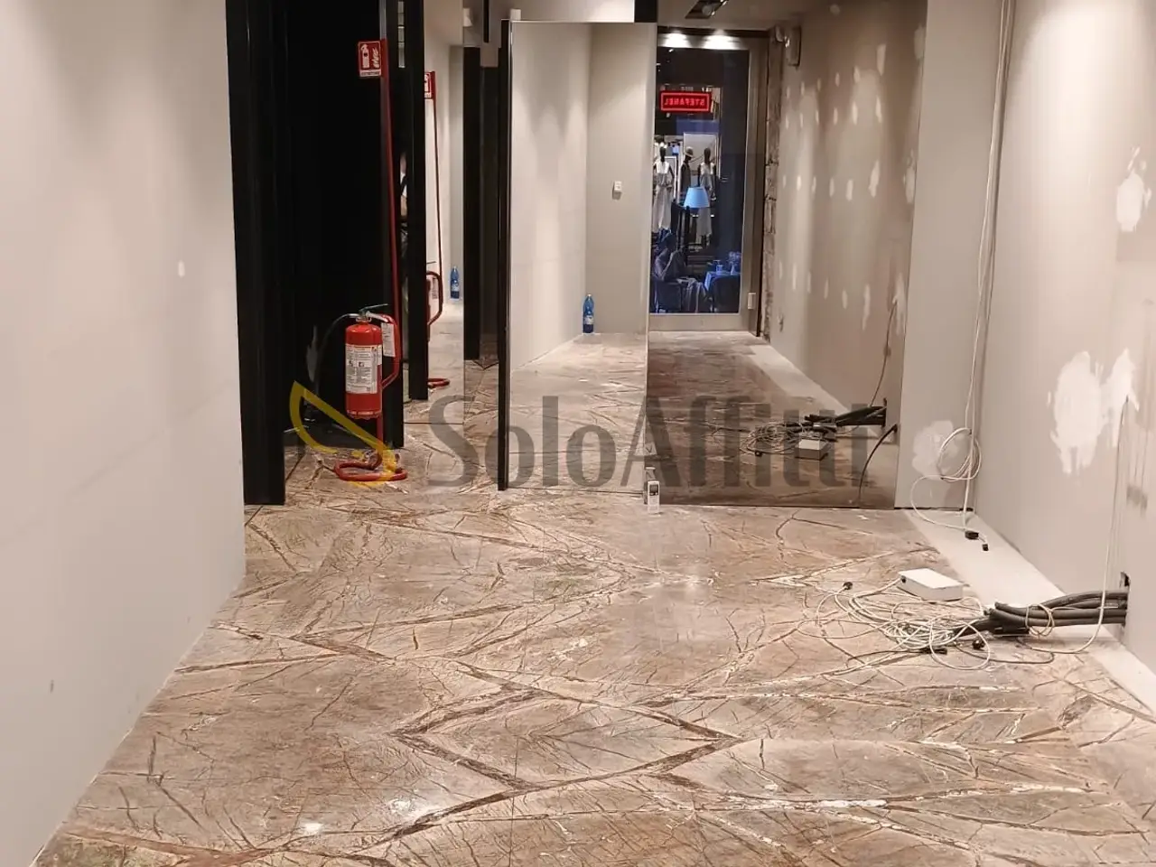 Negozio in Borgo Stretto  50, Pisa, {3} - Foto 1