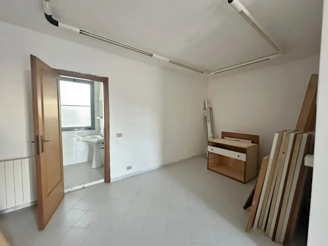 Palazzina commerciale in , Gavorrano, {3} - Foto 2