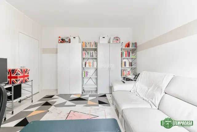 2-room flat in Viale Susani 31, Triuggio - Photo 1