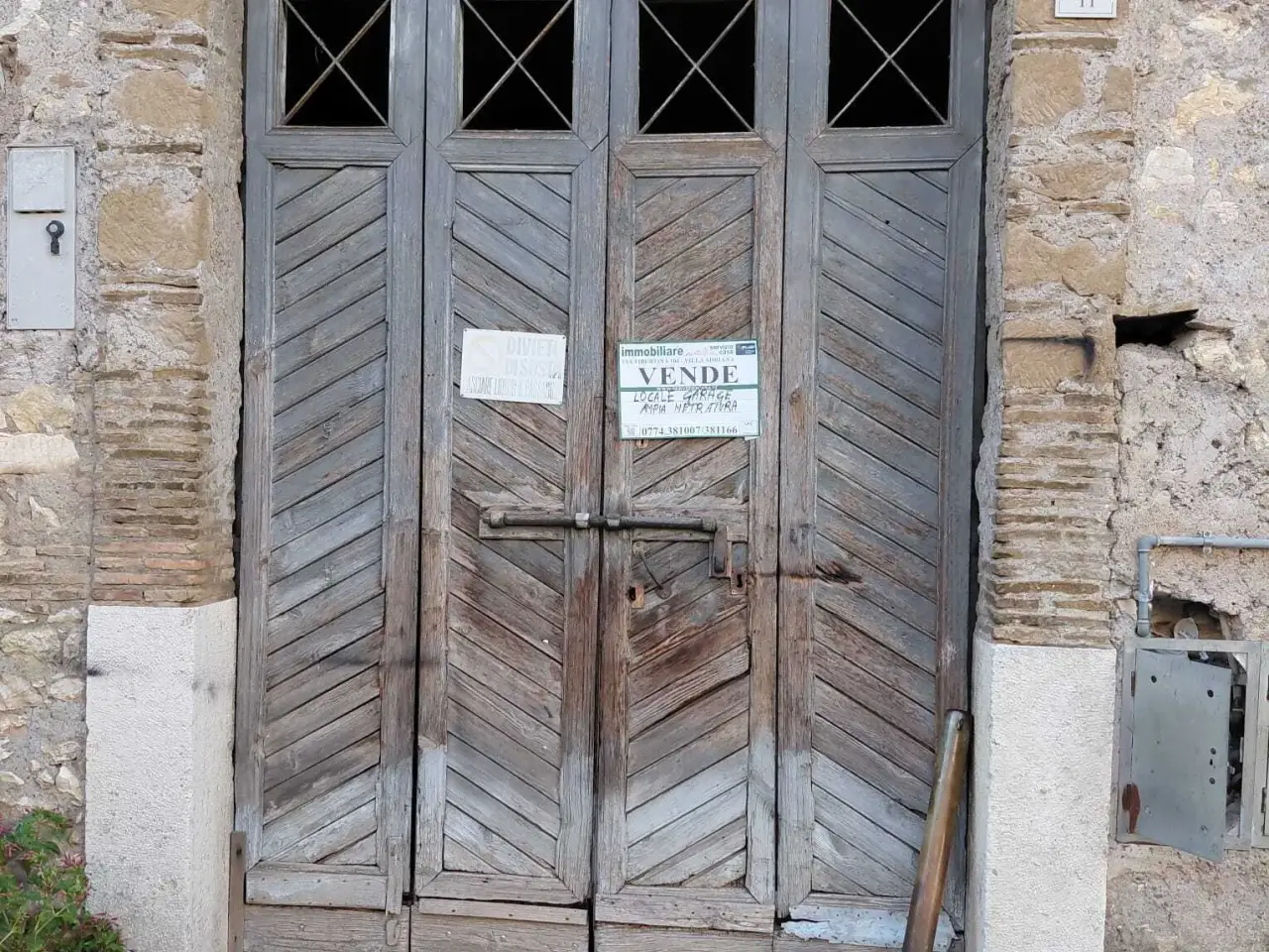 Parcheggio chiuso in Via Nuova 11, Guidonia Montecelio, {3} - Foto 1