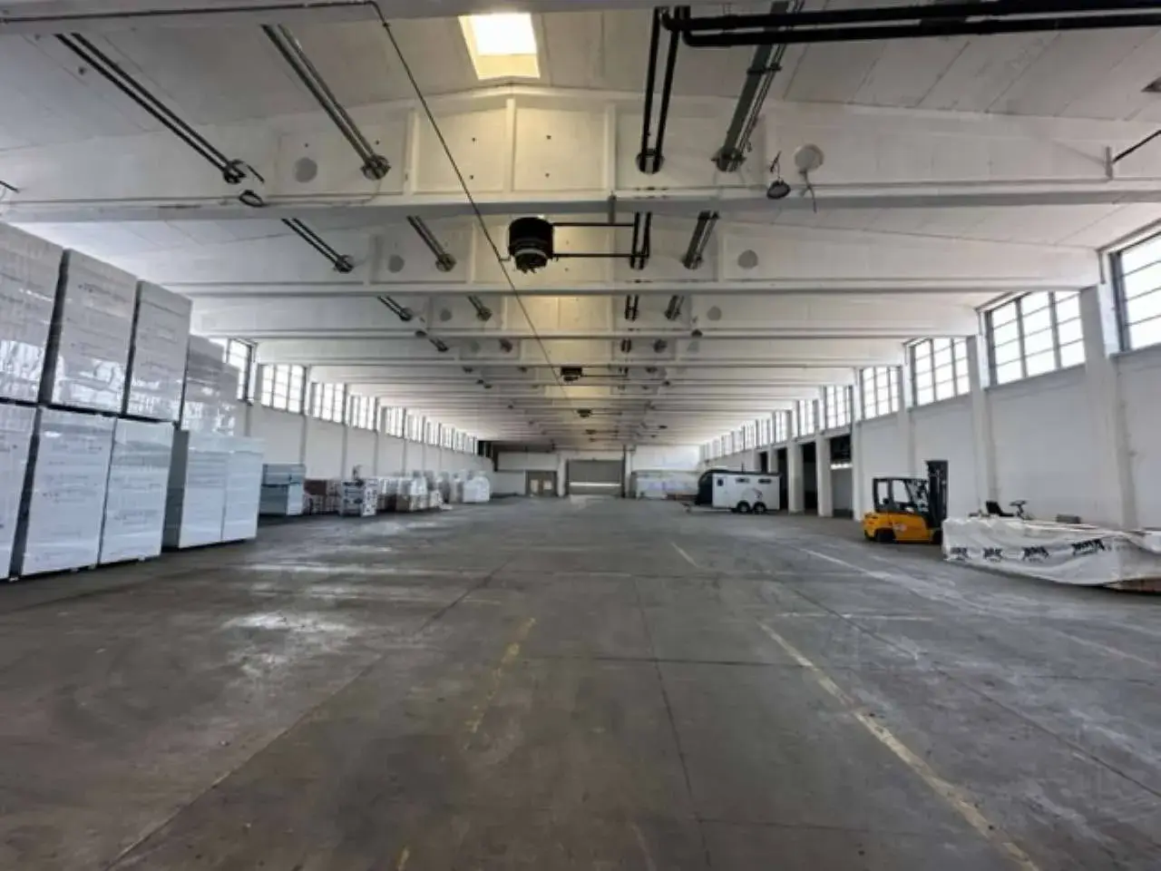 Capannone in Viale dell'Industria, , Caltignaga, Novara, Caltignaga, {3} - Foto 1