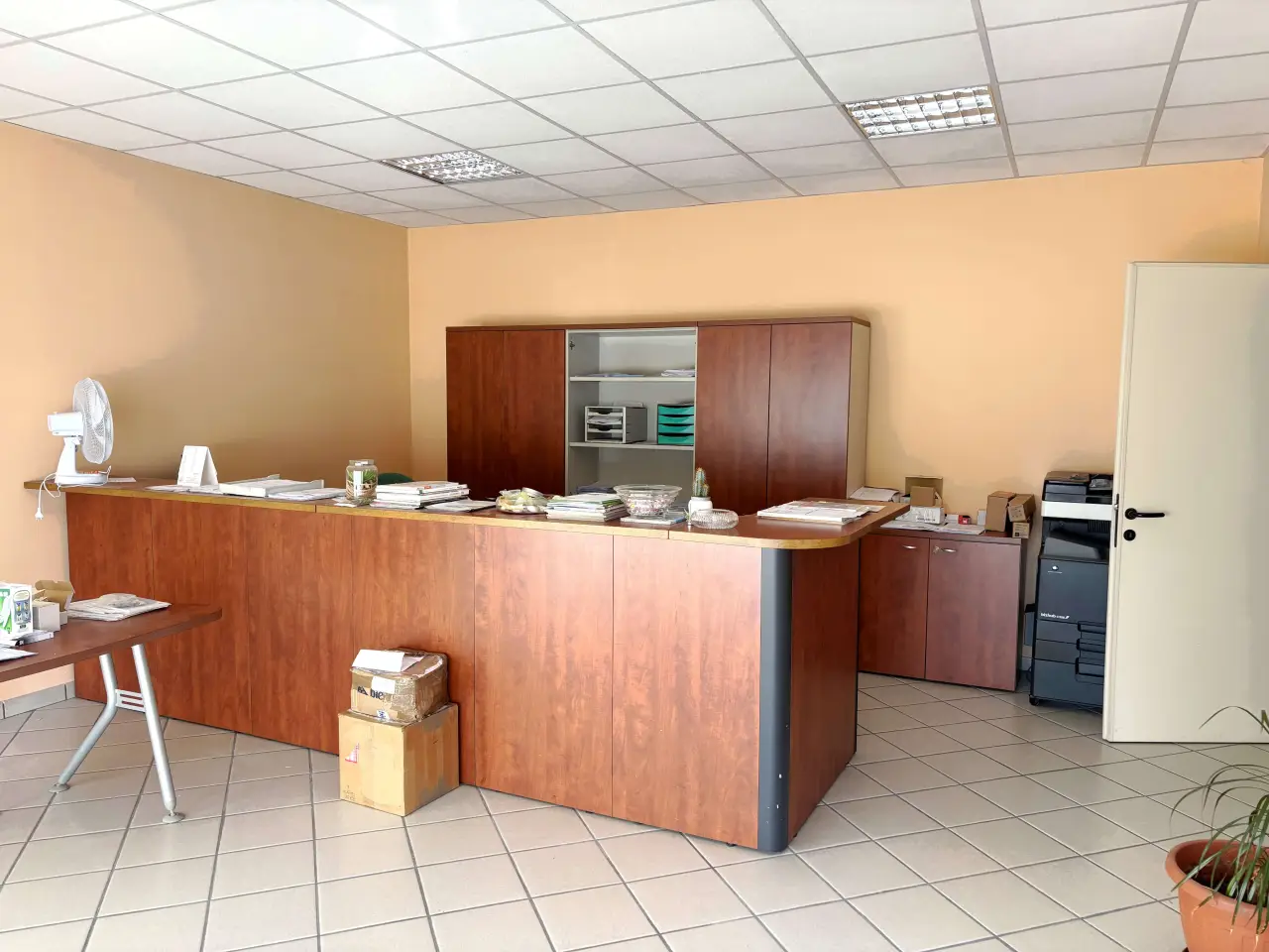 Ufficio in Via 2 Giugno 8, Arona, {3} - Foto 2