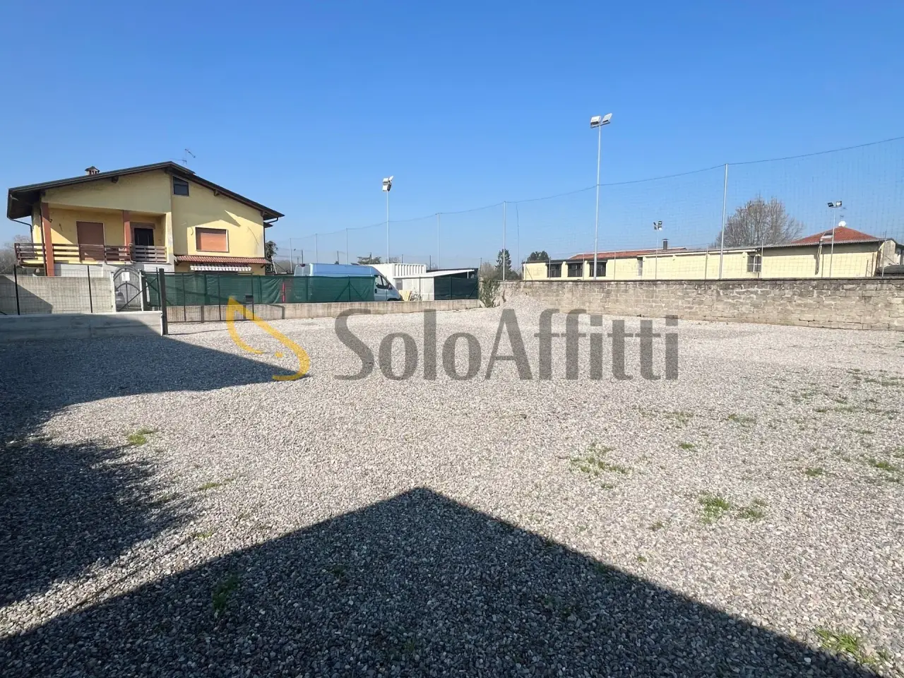 Parcheggio chiuso in , Comazzo, {3} - Foto 2