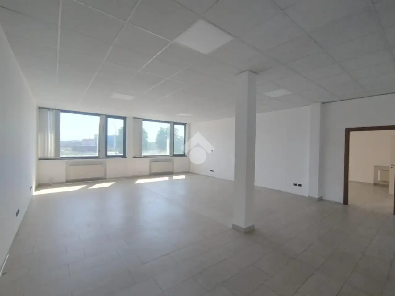 Ufficio in Via Emilia Parmense 200, Piacenza, {3} - Foto 2