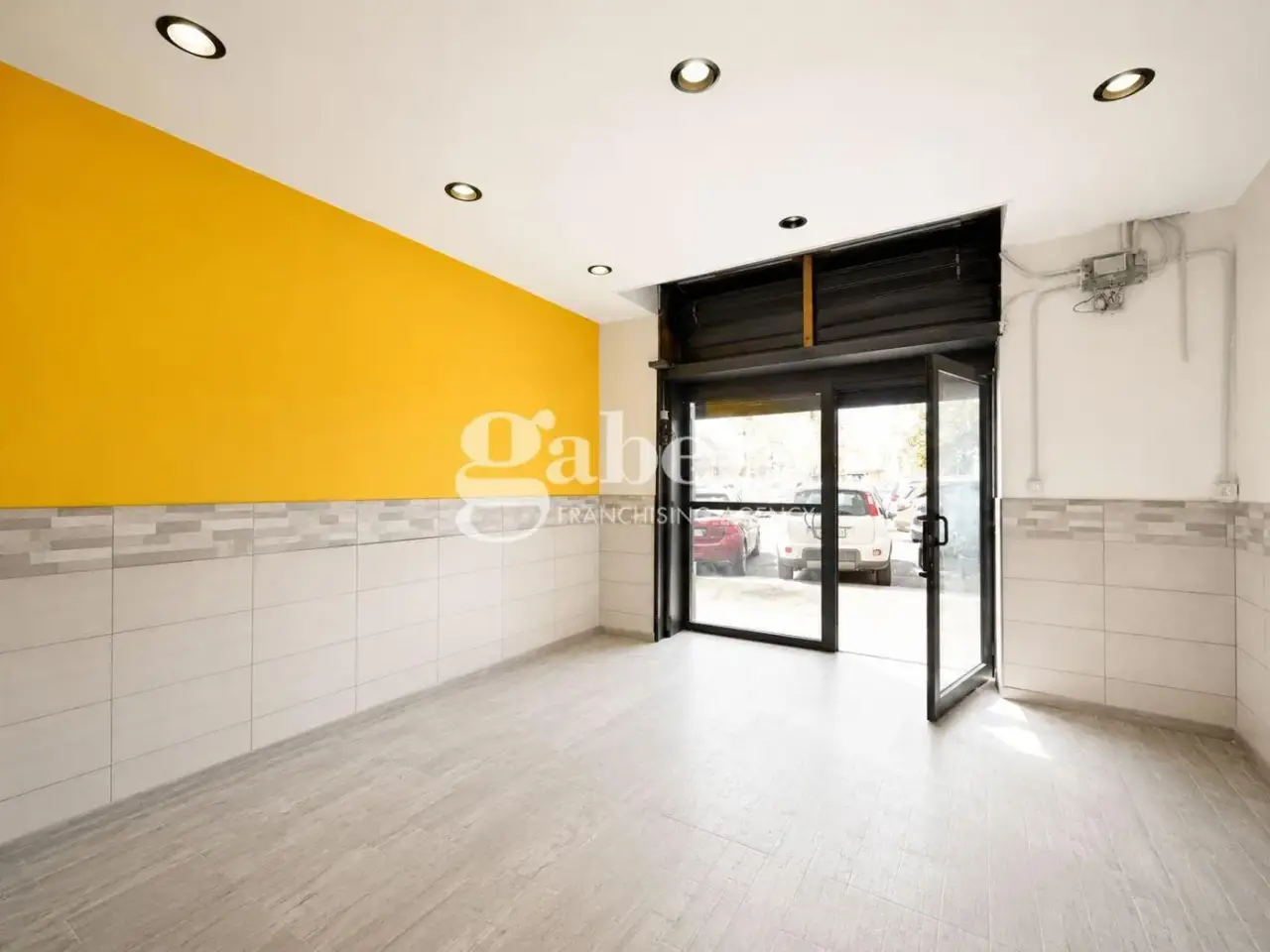Negozio in Piazza dei Gerani  46, Roma, {3} - Foto 1