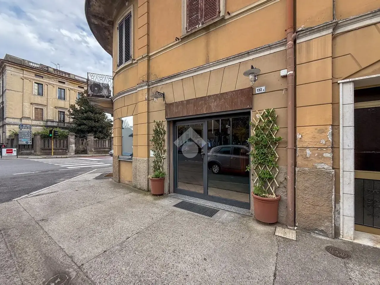 Negozio in Via Ferruccio Ghinaglia 132, Cremona, {3} - Foto 1