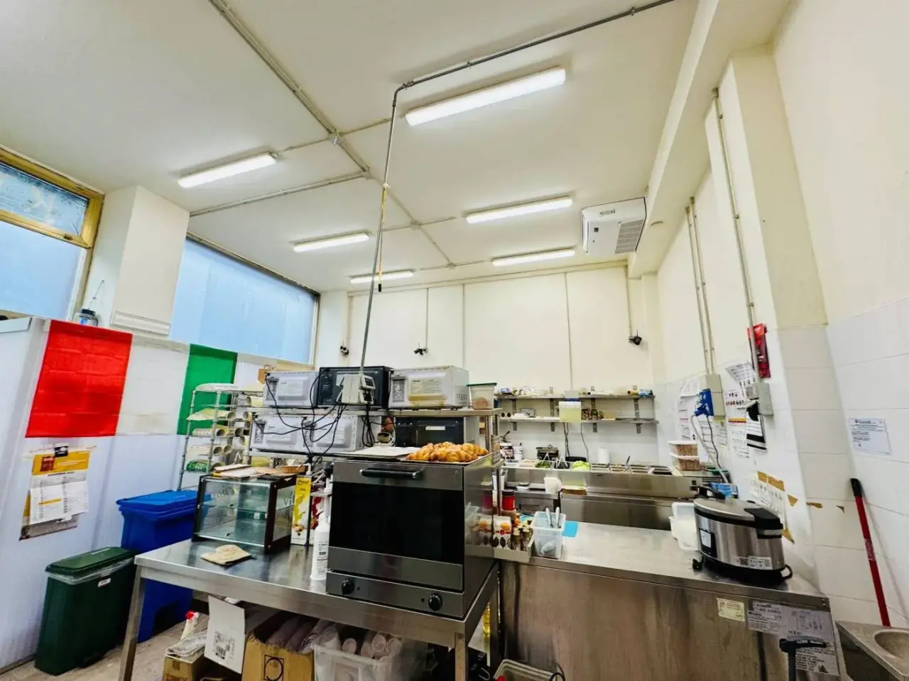Negozio in Via Arsenale 27/Bis, 10121, Torino, Torino, {3} - Foto 1