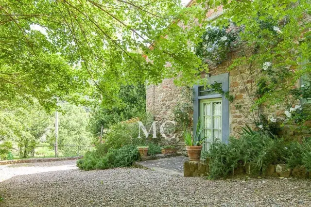 Country house or cottage in {3}, - Photo 1