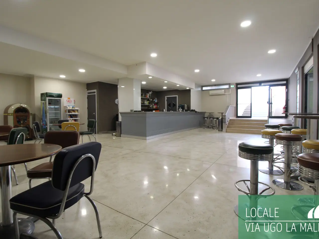 Palazzina commerciale in Via Ugo La Malfa, Mesagne, {3} - Foto 1