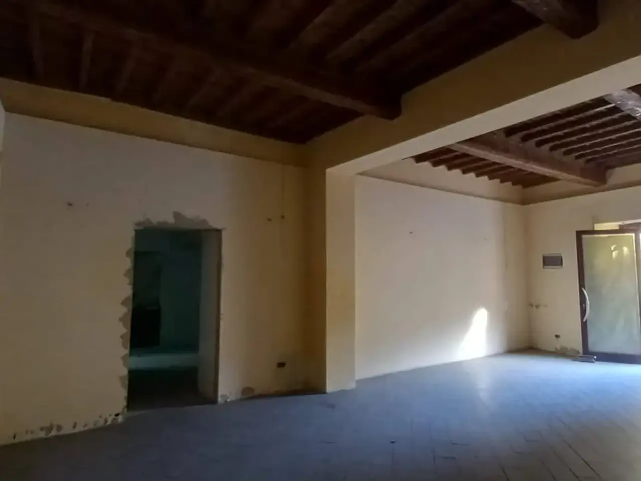 Locale commerciale in , Prato, {3} - Foto 1