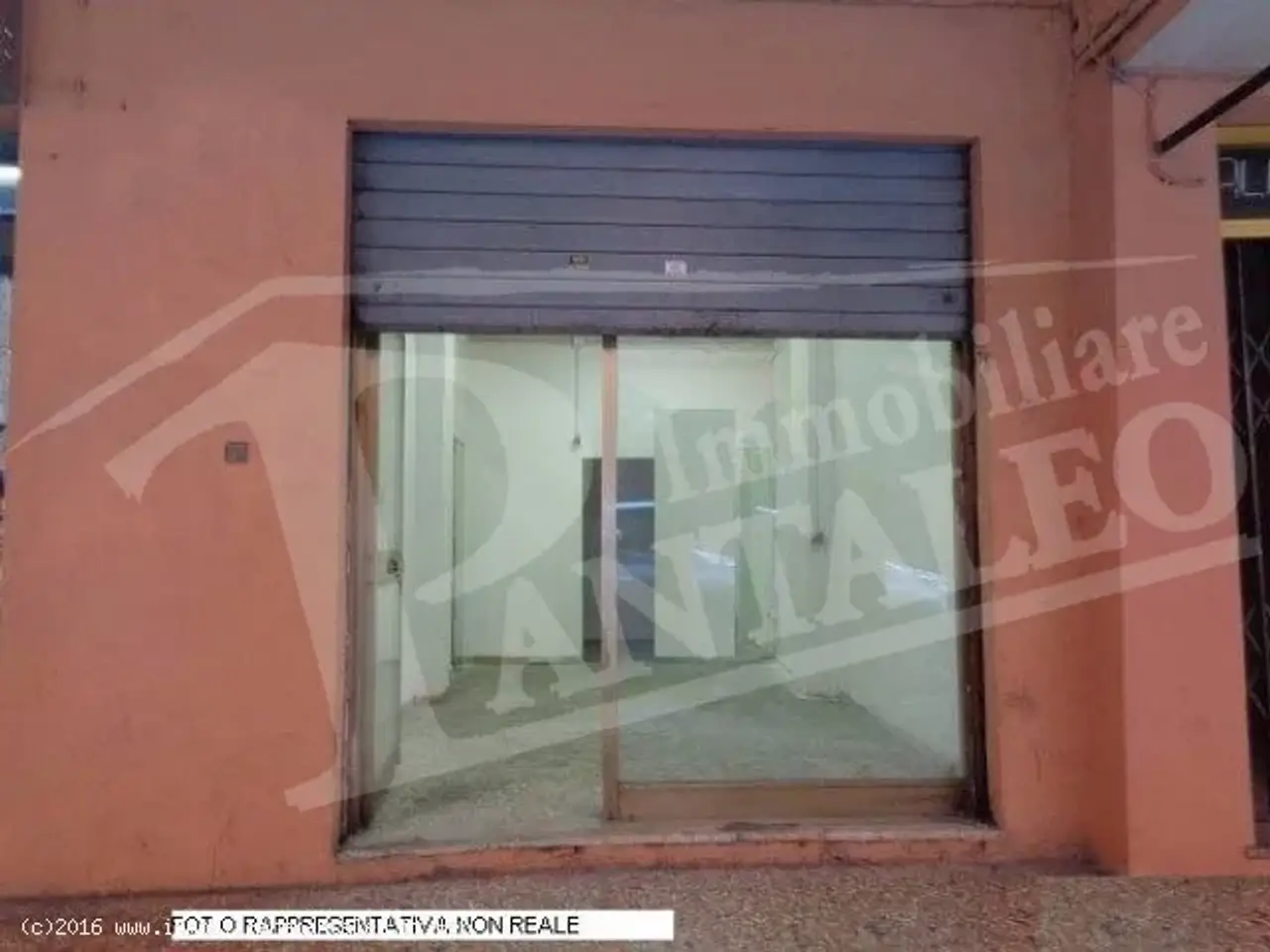 Esercizio commerciale in 
Via Mazzini									, 
Marsala									, Marsala, {3} - Foto 1