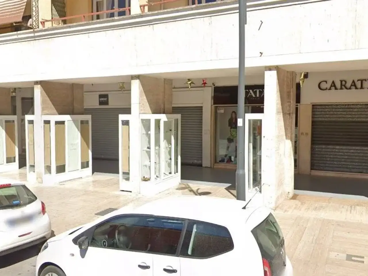 Locale commerciale in Corso della Repubblica, Latina, {3} - Foto 1