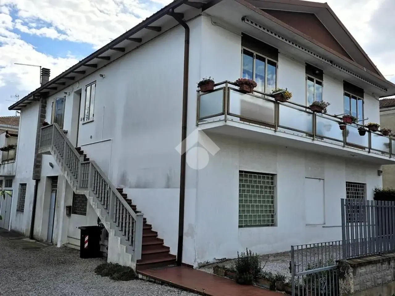 Magazzino in Via Giusti 4, Bondeno, {3} - Foto 1