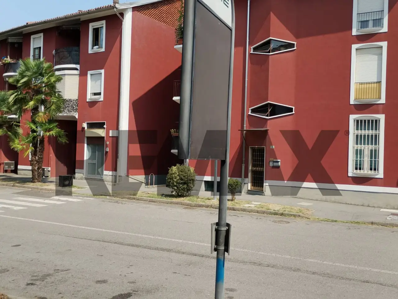 Negozio in Via Fogazzaro 20, Busto Arsizio, {3} - Foto 2
