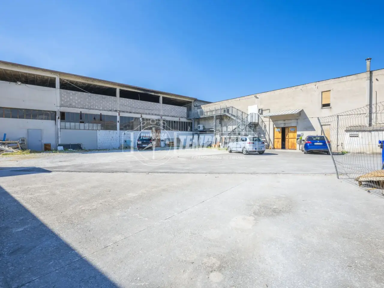Capannone in Via dell' Industria, Corridonia, {3} - Foto 1