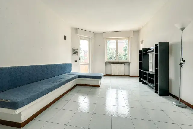 2-room flat in Via Tintoretto 6, Castelletto sopra Ticino - Photo 1