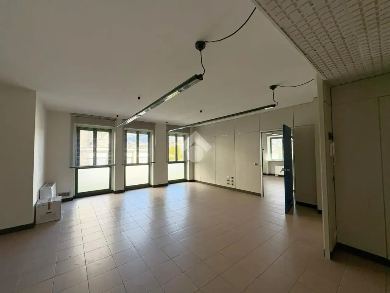 Ufficio in Via Torino 131, Ivrea, {3} - Foto 1