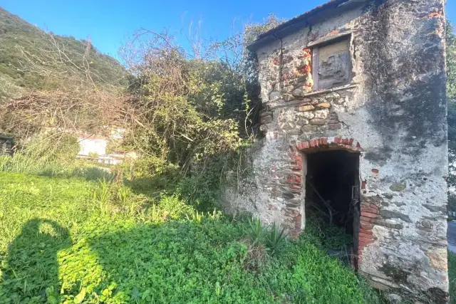 Detached house in Piazza della Libertà 63, Massa - Photo 1