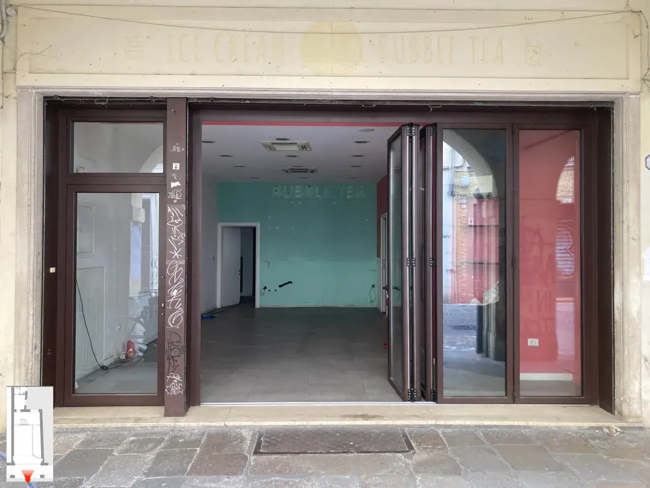Negozio in Via del Santo 14, Padova, {3} - Foto 1
