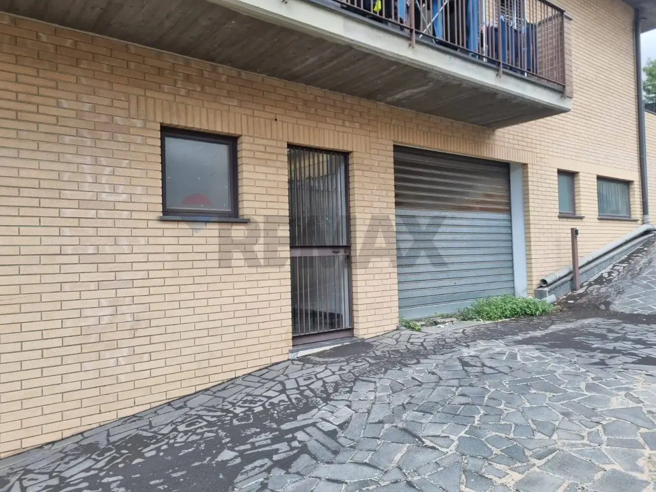 Negozio in Via Vincenzo Muccioli 29, Gravina Di Catania, {3} - Foto 1