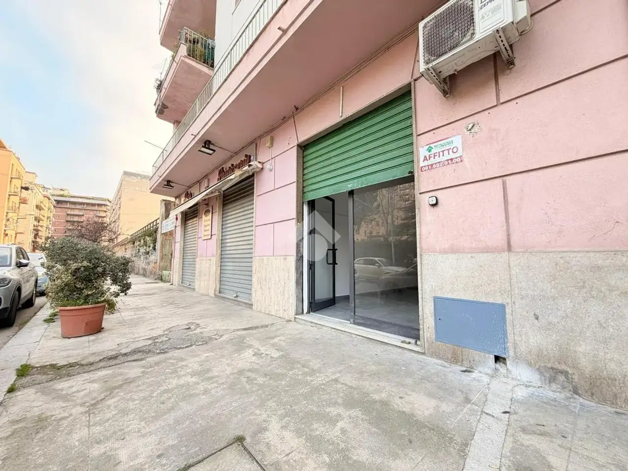Negozio in Via Carmelo Onorato 67, Palermo, {3} - Foto 2