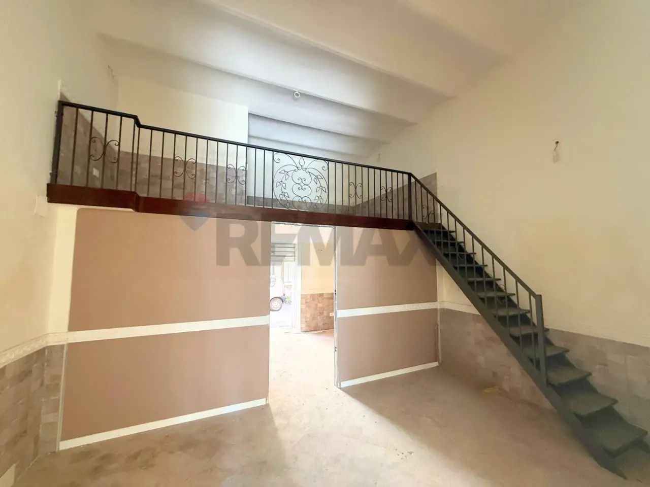 Negozio in Corso Pietro Giannone 190, Foggia, {3} - Foto 2