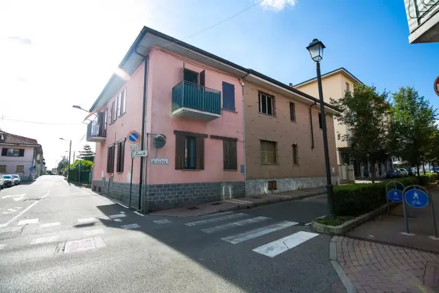 3-room flat in Via Manzoni 1, Ceriano Laghetto - Photo 1