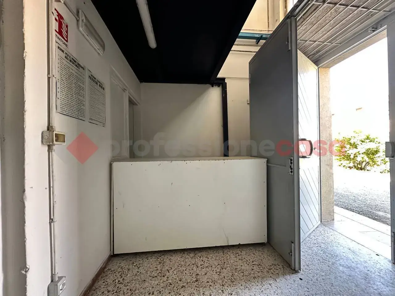Laboratorio in Via Calamandrei , Arezzo, {3} - Foto 1
