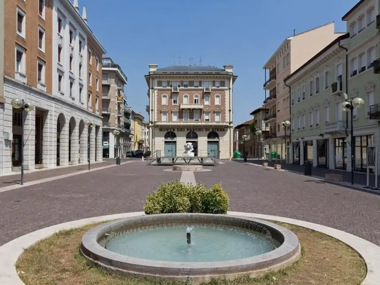 Negozio in Via Guglielmo Marconi, Legnago, {3} - Foto 1
