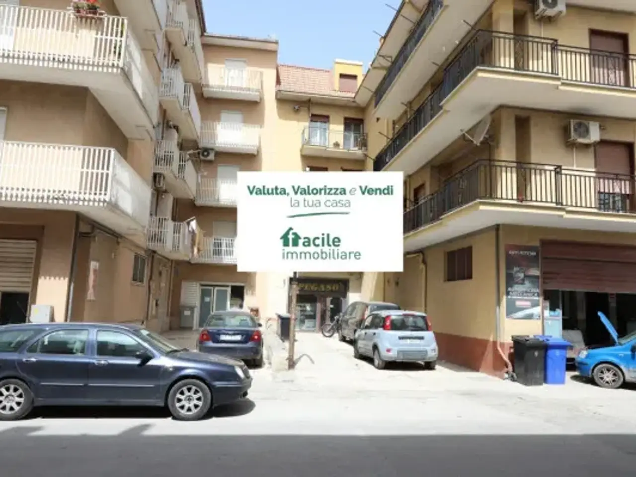 Magazzino in Via Vittorio Emanuele 92024 Cani, Canicatti', {3} - Foto 1